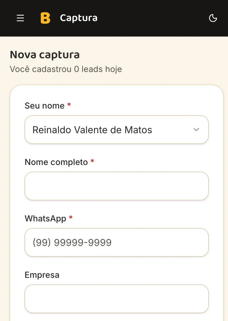 Tela de cadastro de lead no celular do vendedor da Bourbon